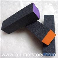 磨砂块美甲工具打磨指甲表面让粗糙的甲片更加平整